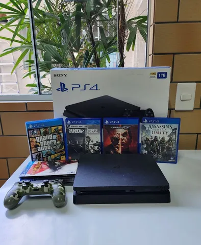 ps4 pro + 2 controles+ 4 jogos - Videogames - Centro, Florianópolis  1245397556