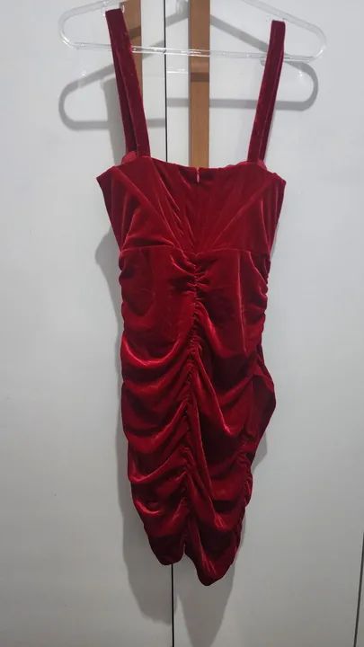 Vestido de Veludo Vermelho - Foto 3