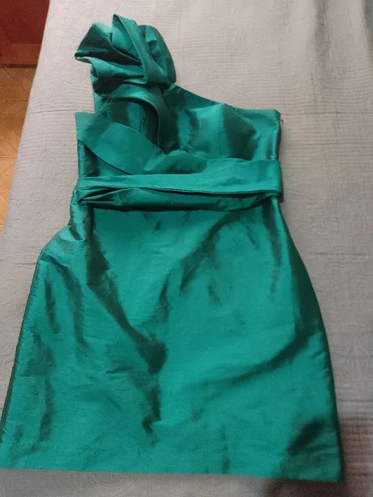 Elegant Green Dress for Parties