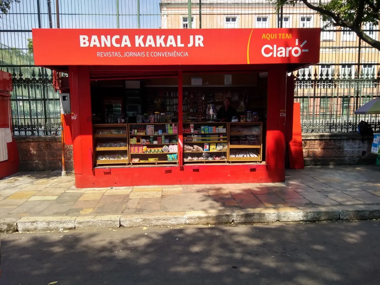 Revistas e acessórios para celulares