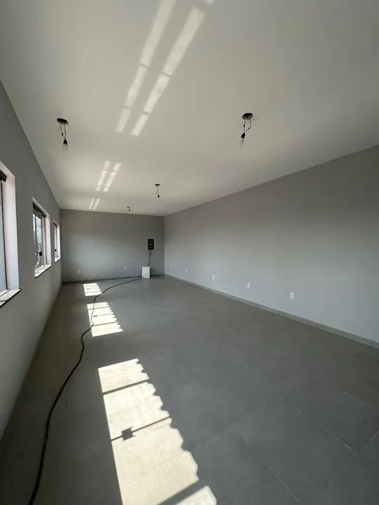 Galpão com 900m², escritório e 2 docas próximo da Av das Torres - Flores - Foto 10