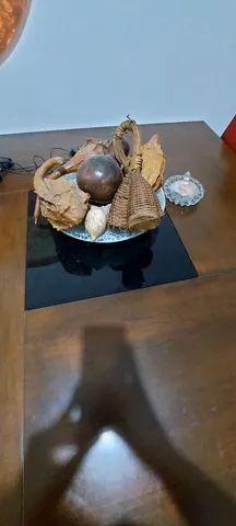 Mesa de jantar madeira Maciça,  com vidro  no centro  - Foto 3
