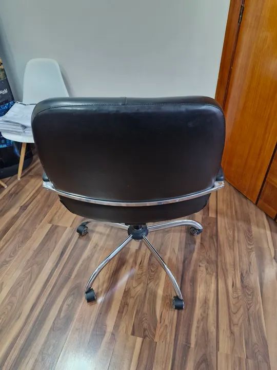 Cadeira de escritório para pessoas grandes e/ou obesas - Foto 4