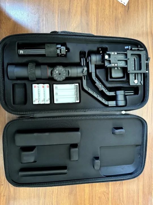 Estabilizador de cardan portátil Bluetooth Zhiyun Crane 2-Black - Foto 5