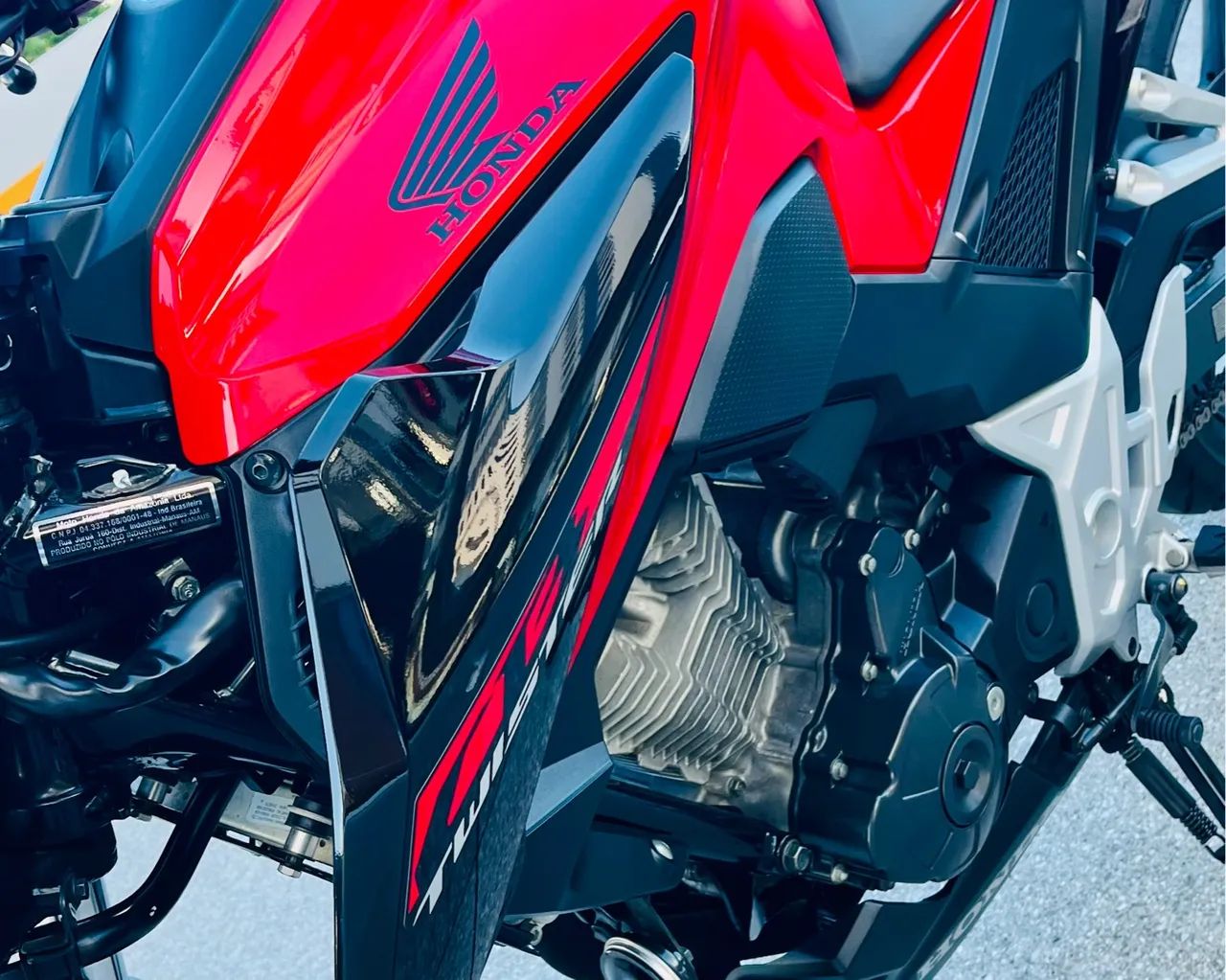 HONDA CB 300F TWISTER ABS - Emplacada 2025 - Foto 9