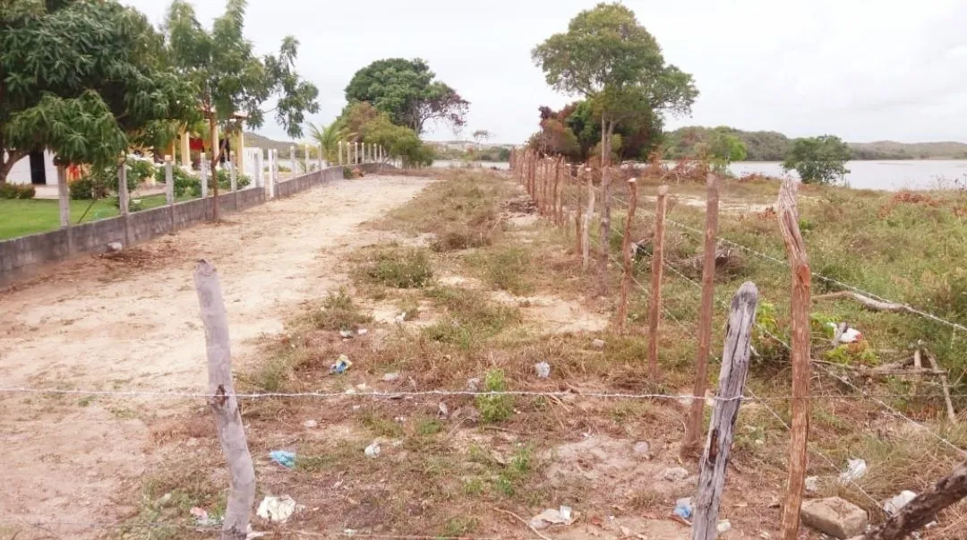Terreno à venda em área privilegiada na Lagoa do Tambaquis