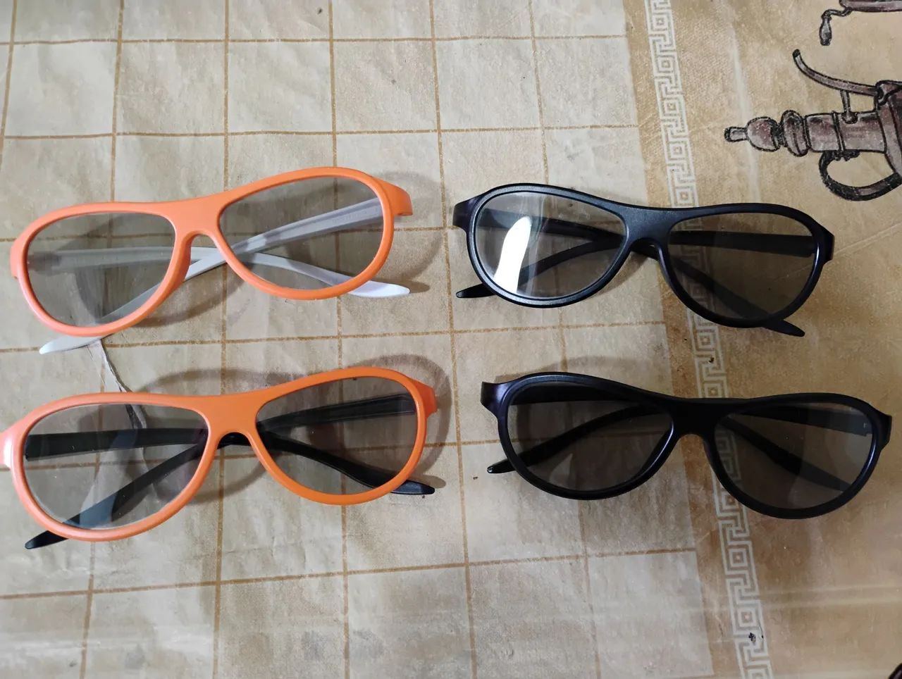óculos 3D marca LG 