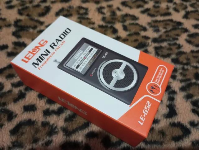 Rádio de pilhas AM FM pequeno novo