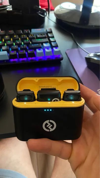 Microfone sem fio Hollyland Lark M2 -Troco em monitor grande para pc