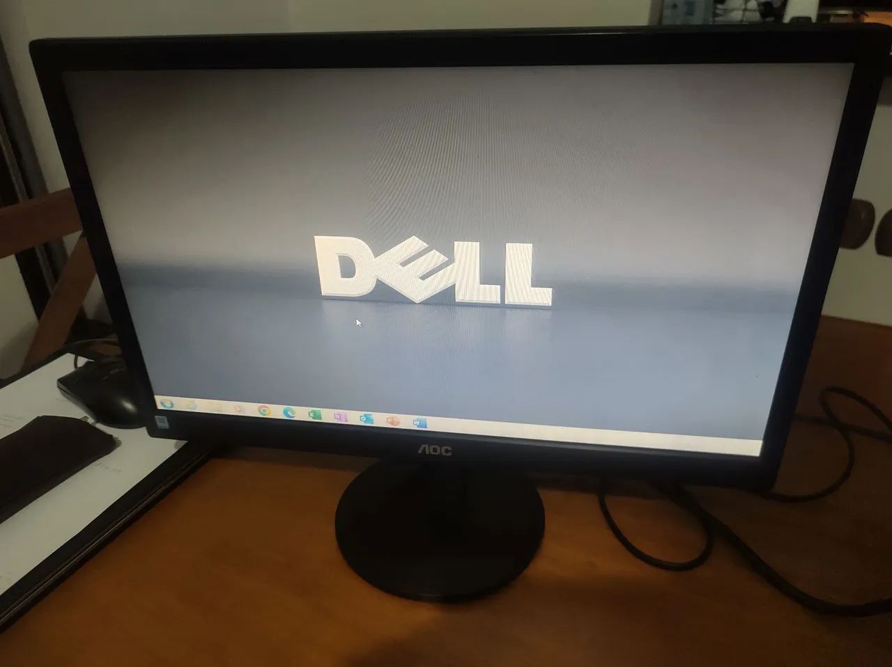 Monitor AOC 18,5 polegadas64302735898499123