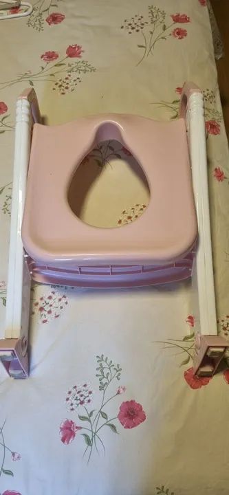 TRONINHO ASSENTO REDUTOR COM ESCADA DA BUBA - Foto 2