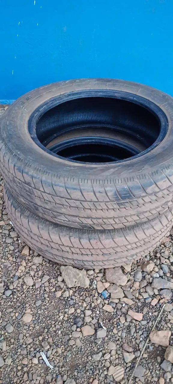 Pneus ARO 14 - Foto 4