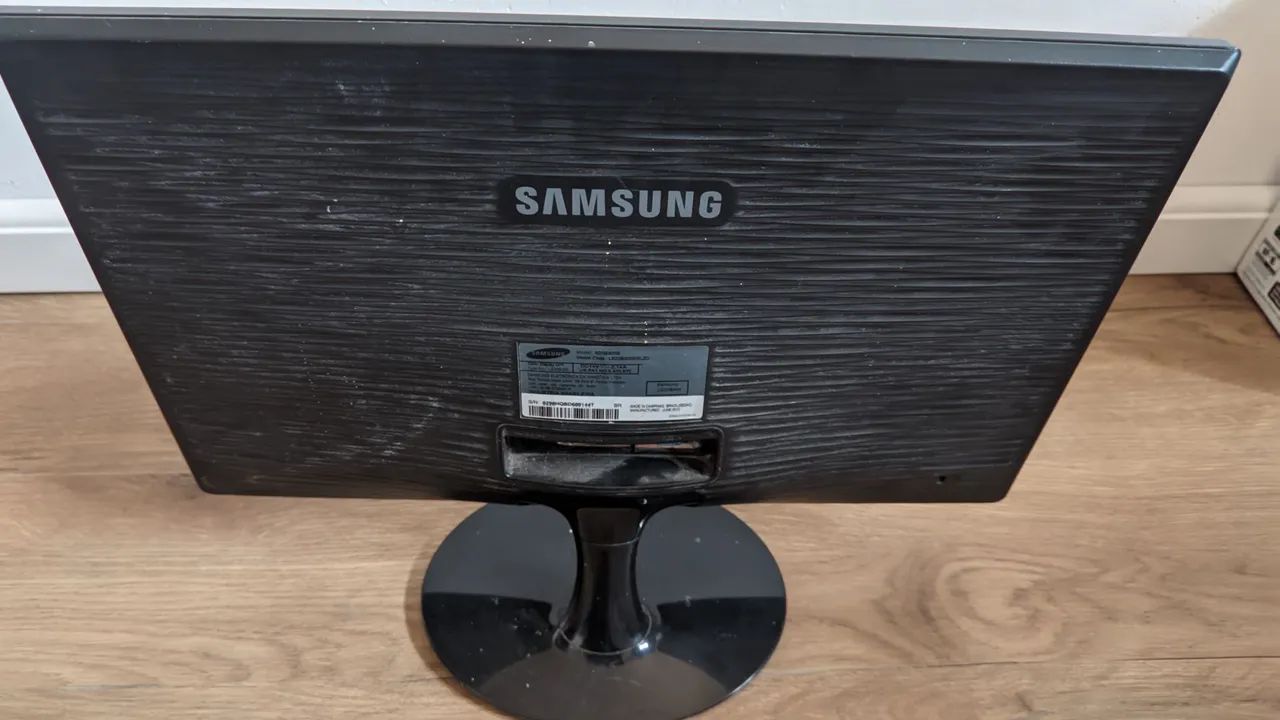 Monitor Led Widescreen 20' Samsung64318043506306121