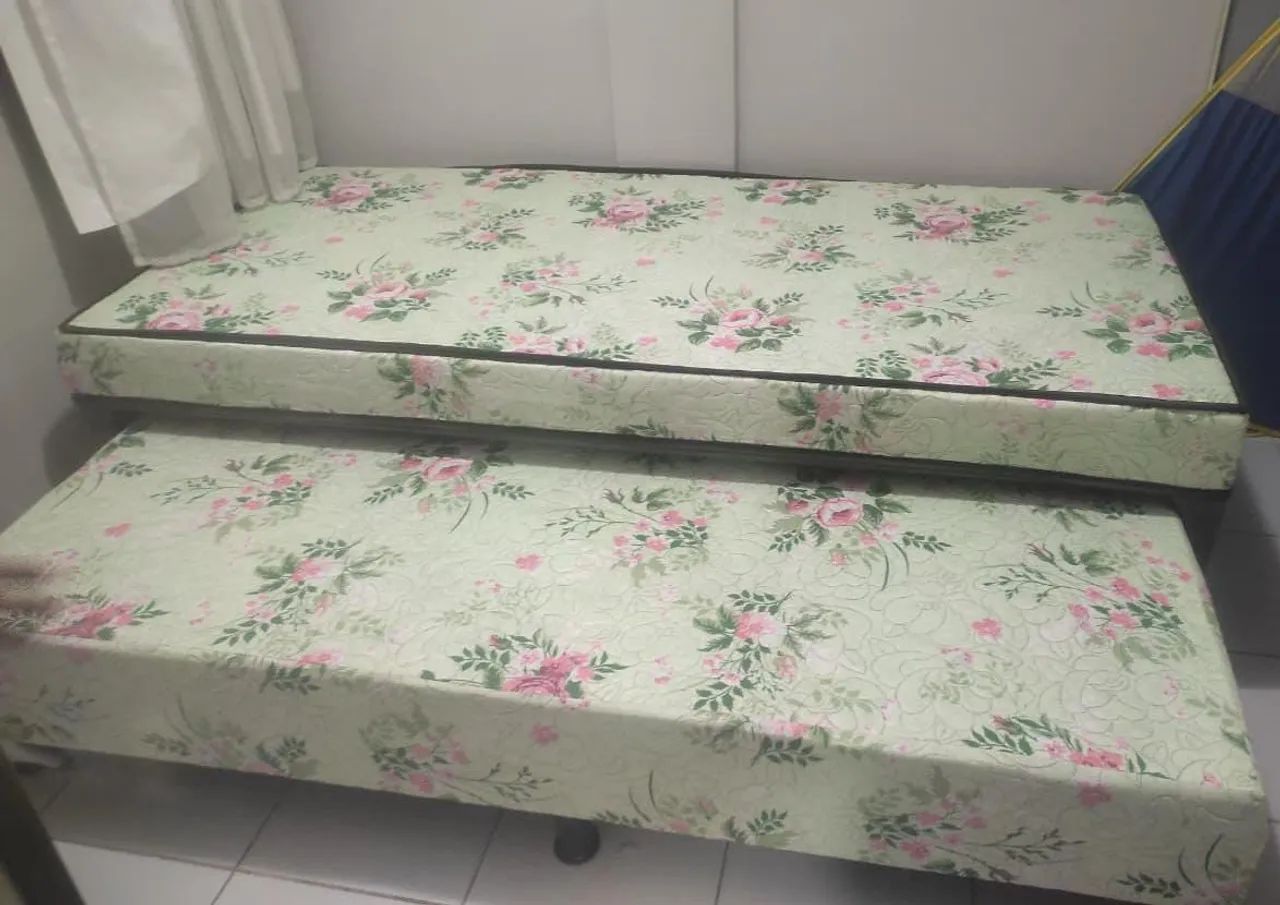 Cama auxiliar com colchão floral Frete grátis 