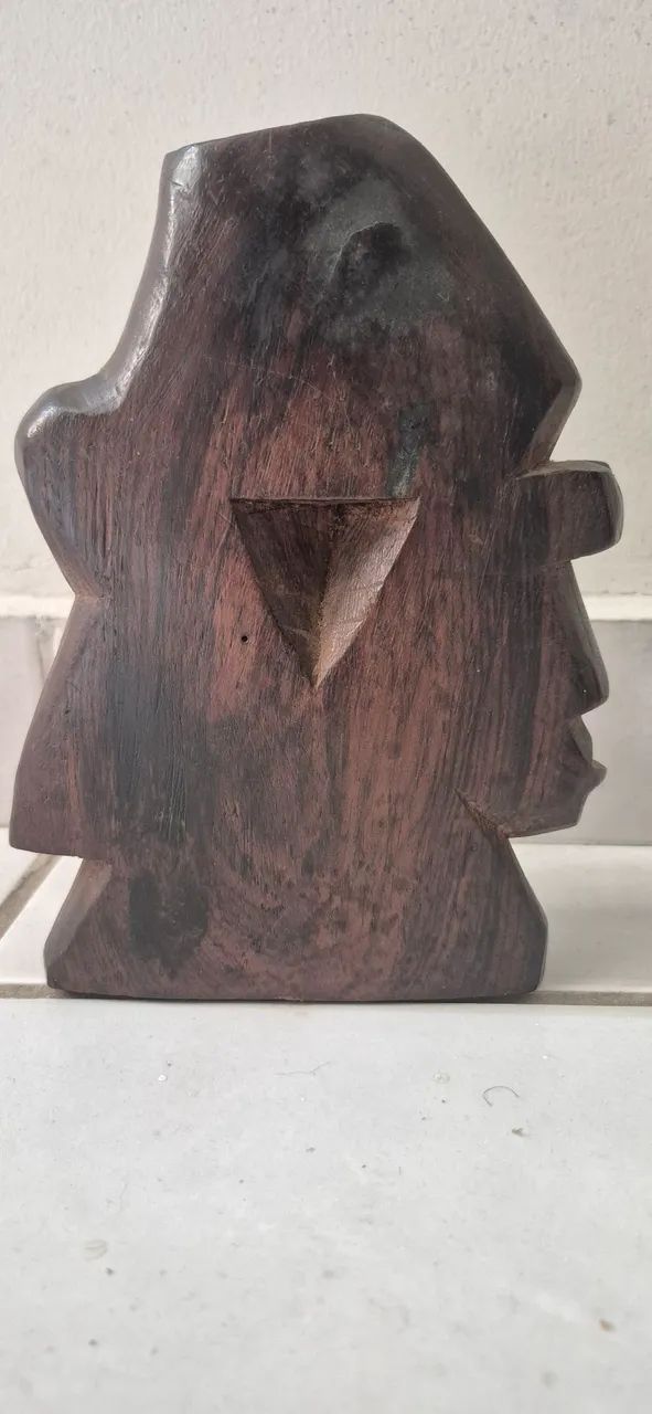 Escultura Rústica em Madeira ? Peça Artesanal Vintage - Foto 2