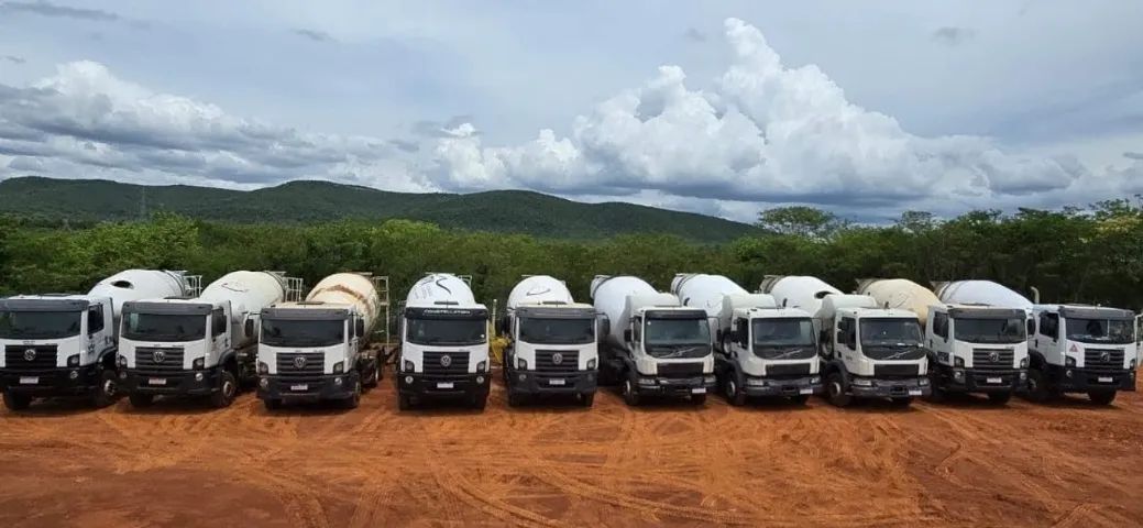 VW 26.280 6x4 ano 2022, balão betoneira Liebeherr 8m3 .