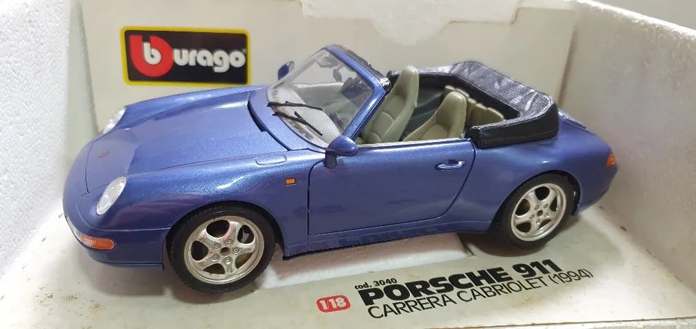 Miniatura Porsche 911 Carrera Cabriolet 1994 - Bburago (Usado)