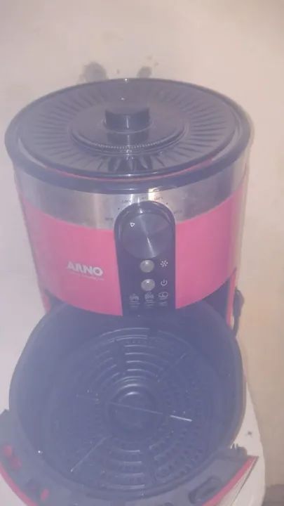 Estou vendendo uma fritadeira elétrica 