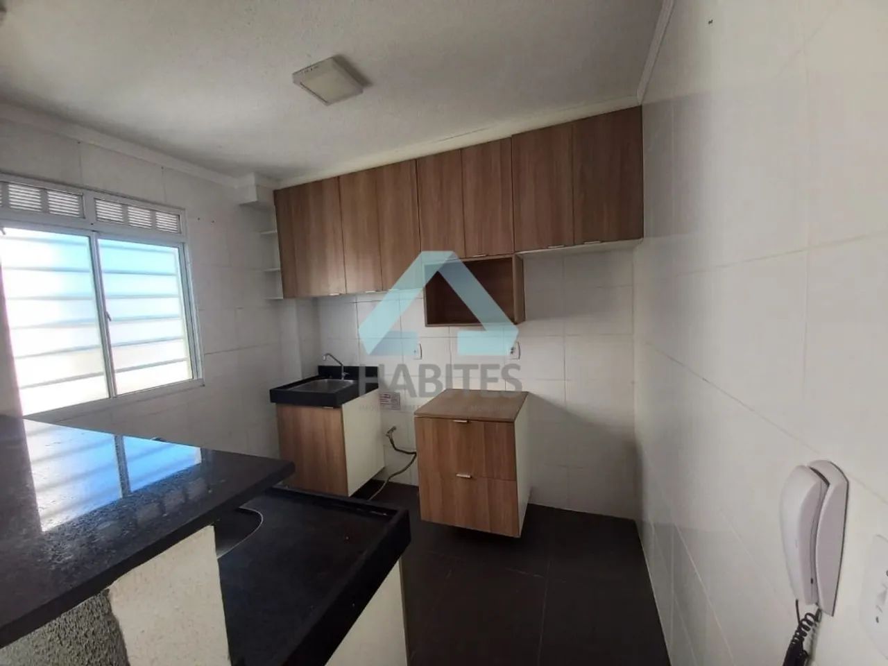 APARTAMENTO A VENDA PRÓXIMO AO CENTRO - CONDOMINIO BULGÁRIA