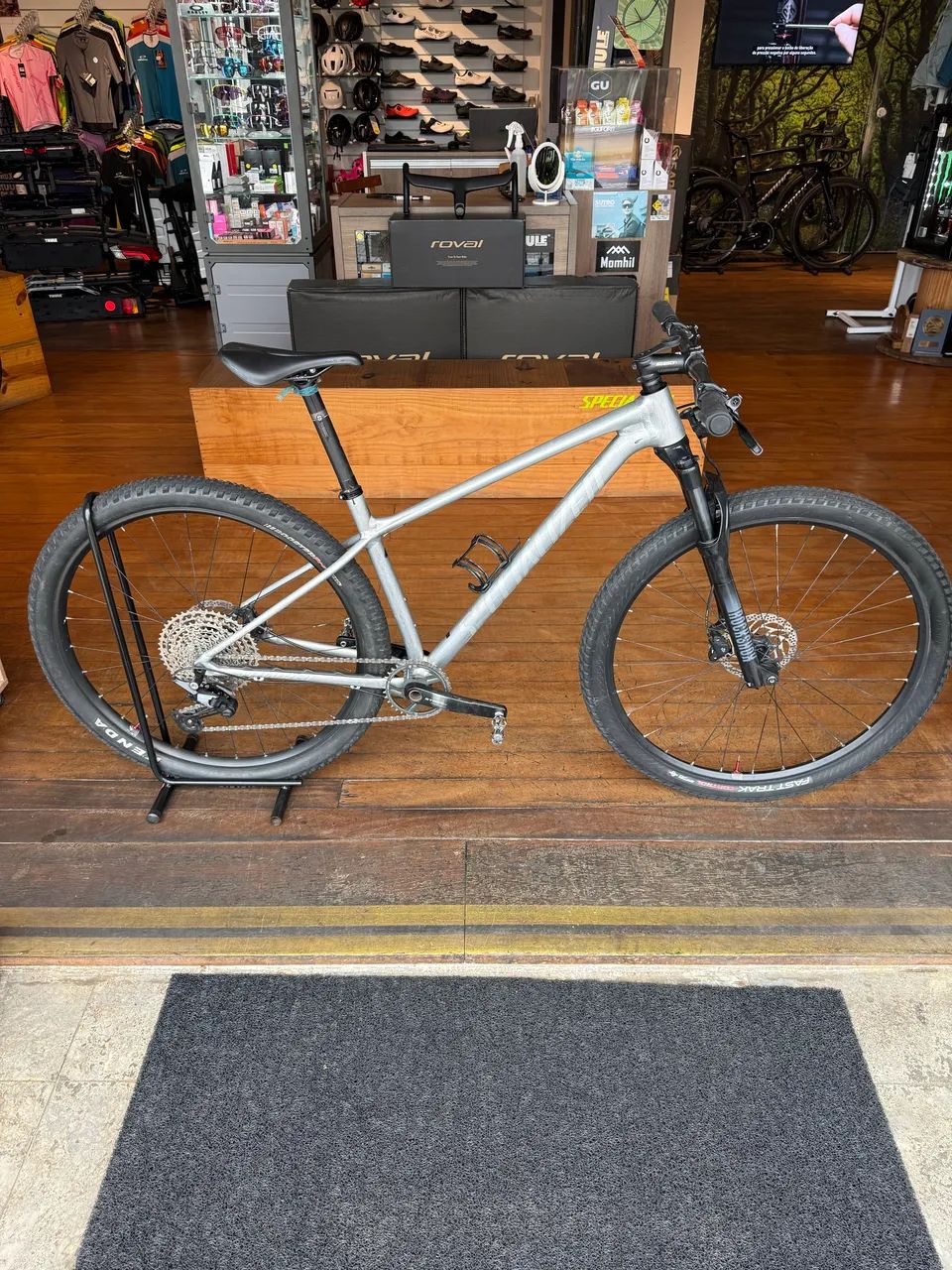 Bicicleta Specialized Chisel TAM M Base - Ciclismo - Imbuí