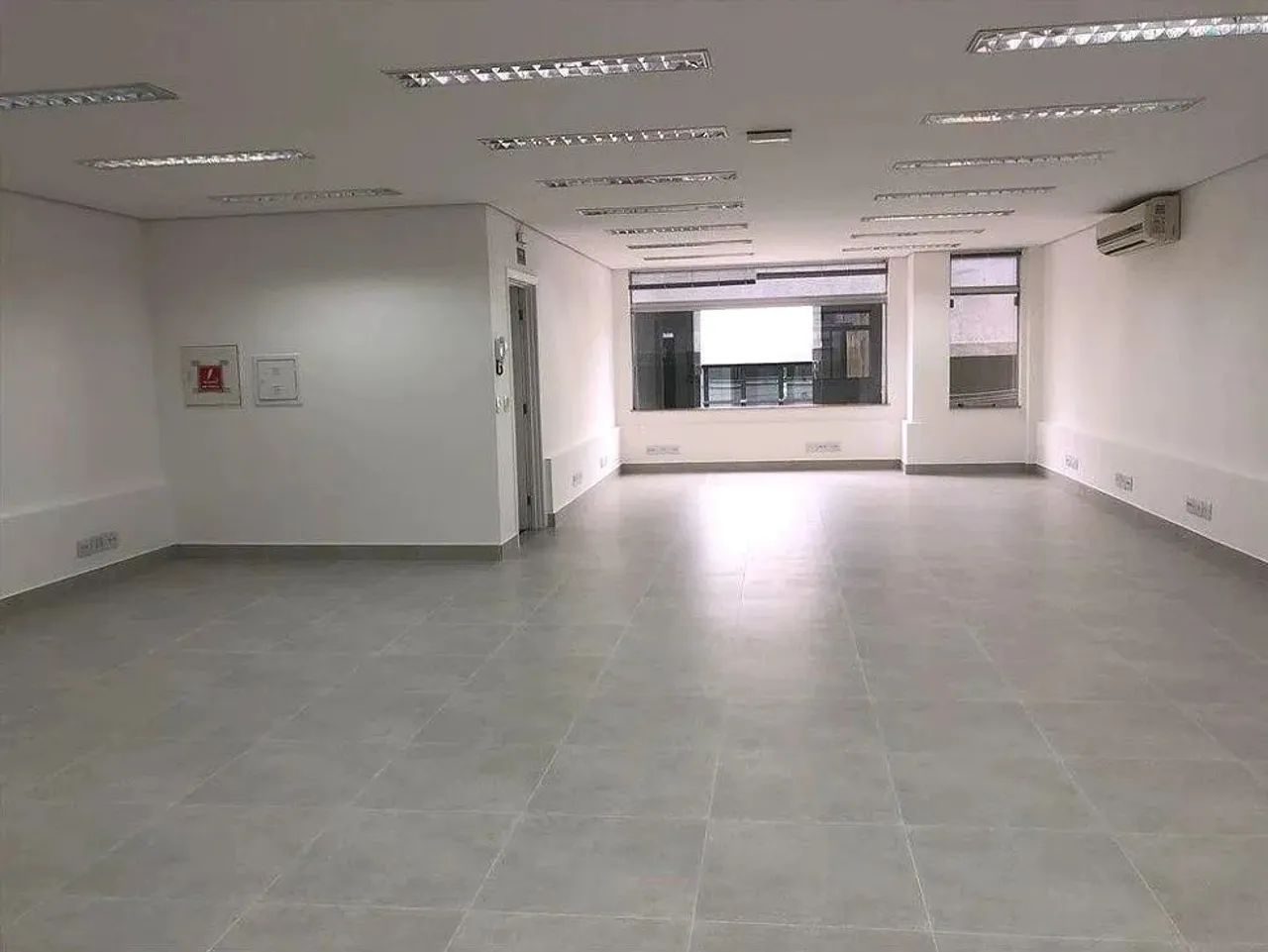 Sala para alugar em Santana de Parnaíba, Centro de Apoio II (Alphaville), com 120 m², Júpi - Foto 12