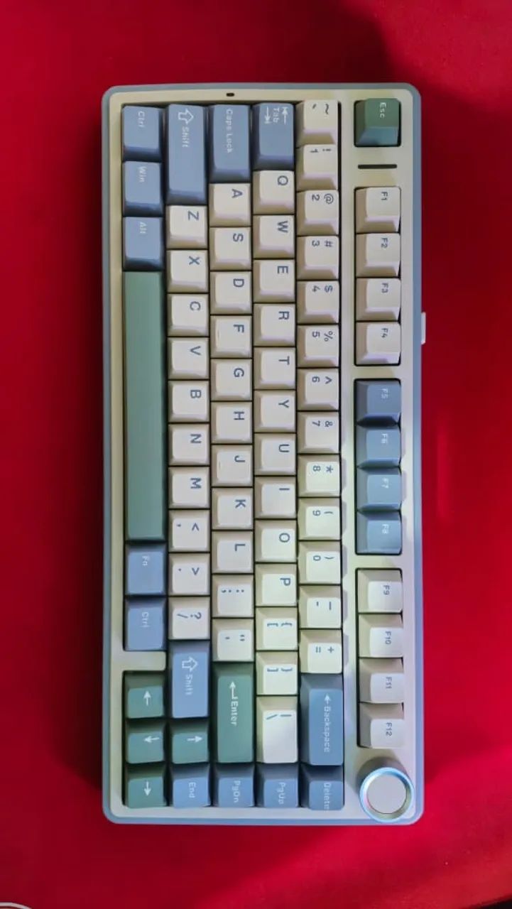 TECLADO MECÂNICO AULA F75 