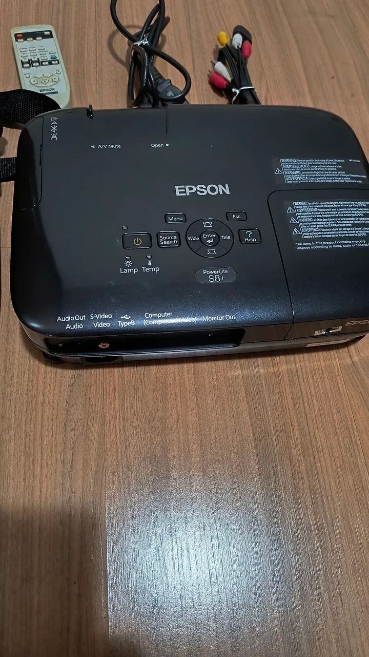 Projetor Epson Power lite S8+ - com Acessórios e Bolsa de Transporte - Foto 4