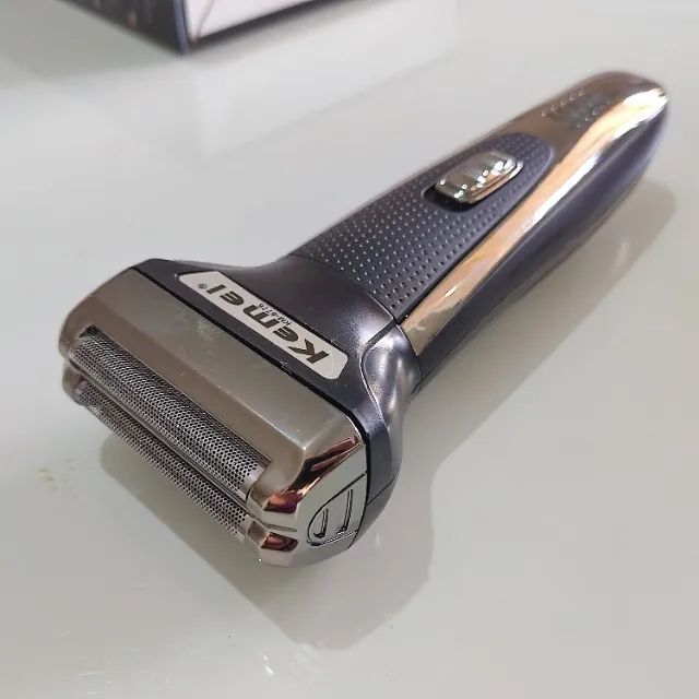 Máquina de Acabamento cabelo Kemei Km-6776 Recarregável