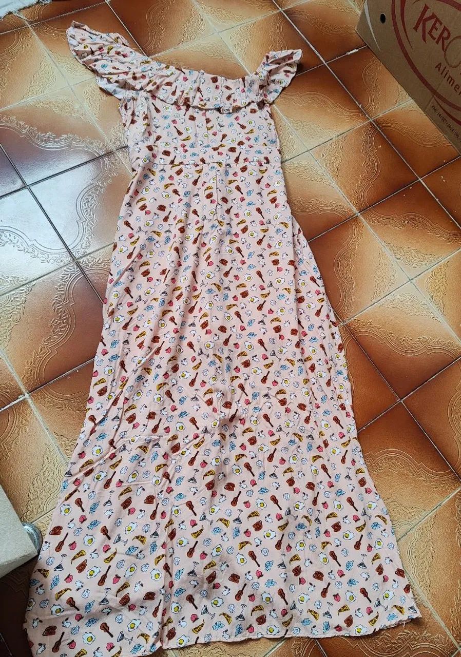 Vestido longo estampado com babado