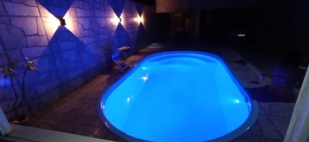 "Piscina de Fibra para Toda a Família, com Entrega Rápida!"