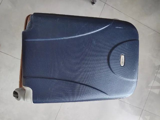 01 Mala Bagagem  10 kg - Faltando 01 das 04 rodas!!  - Vendo ou Troco. - Foto 5