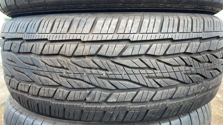  Pneu Continental Cont 225/55/18 SN 95 % Vida util.