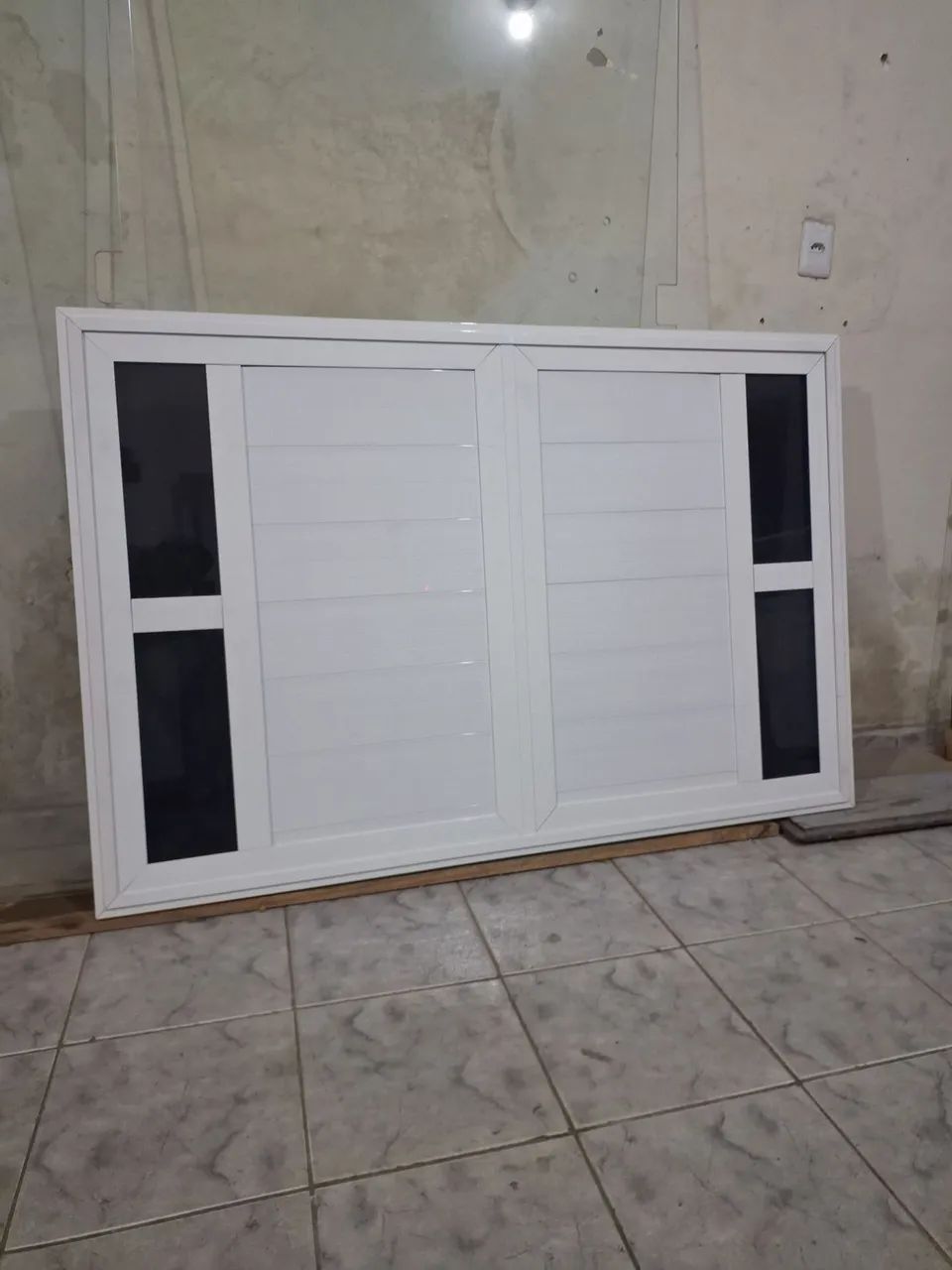 Portão e janelas alumínio 64850233835010121