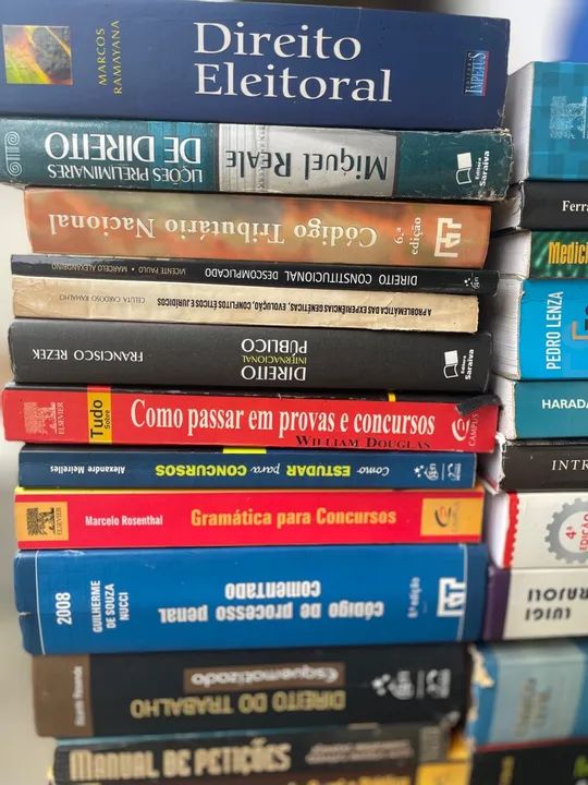 Livros de Direito e Contabilidade - Vários Temas - - Foto 2
