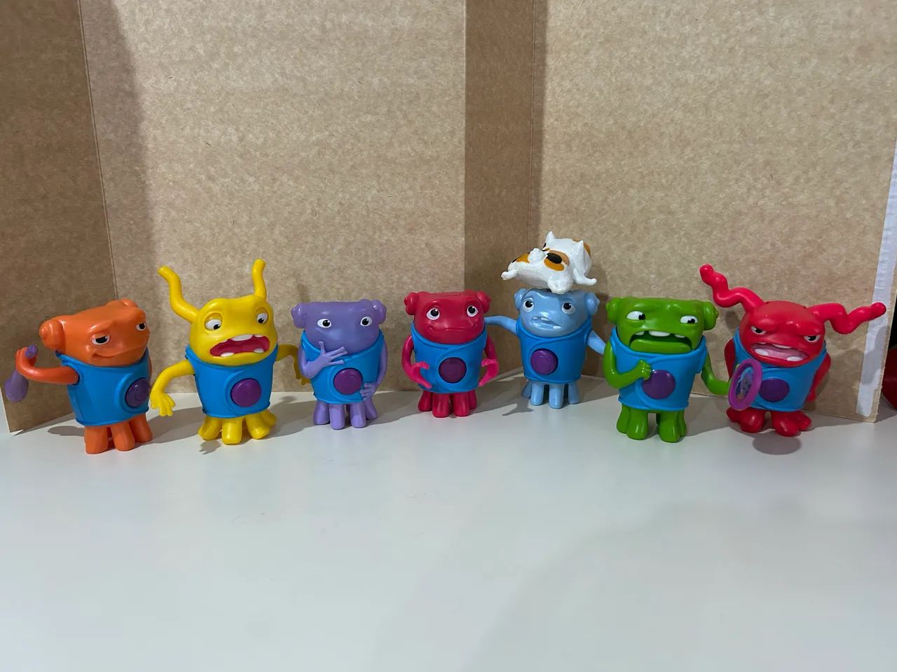 Personagens Cada um na sua casa