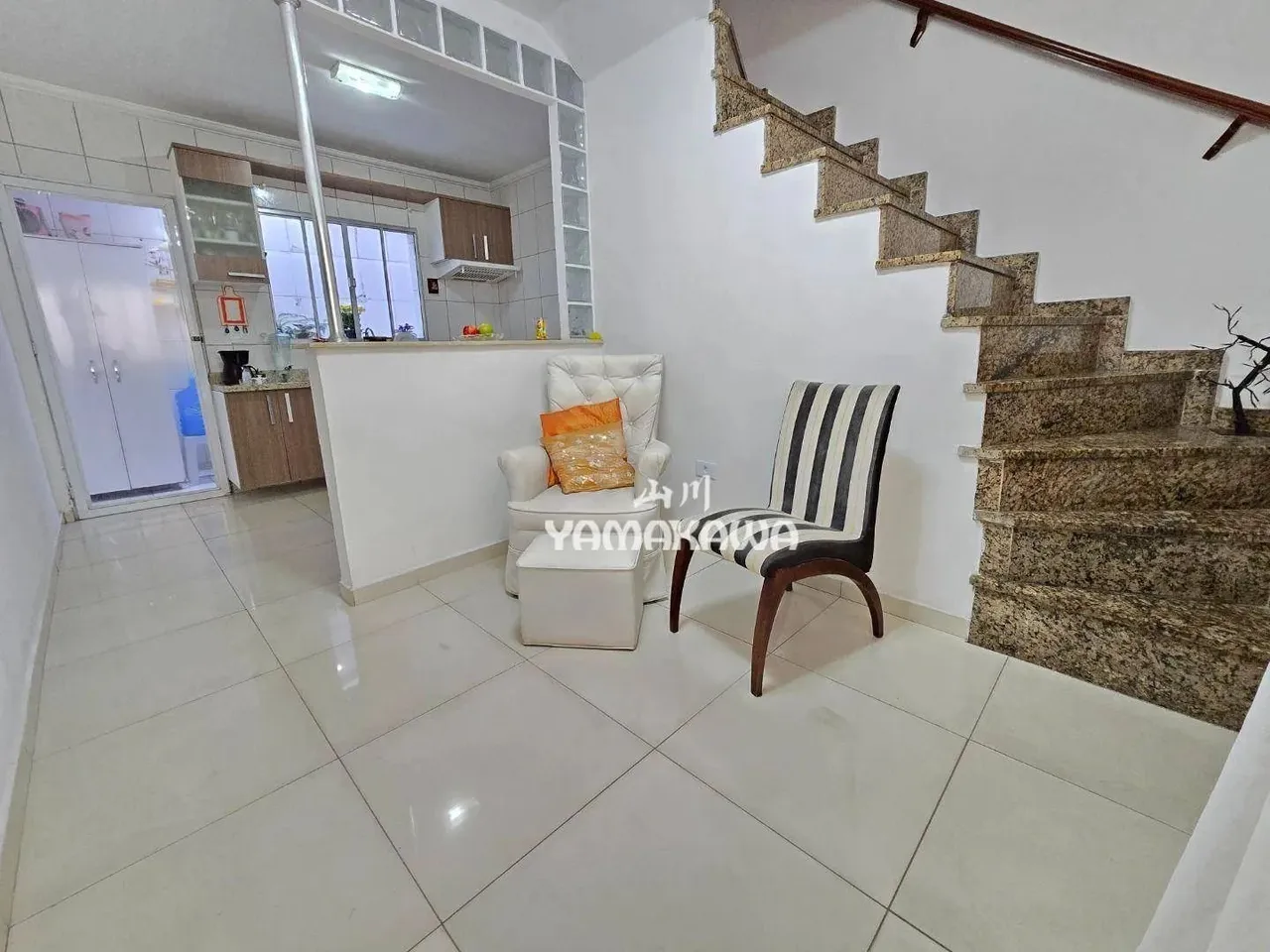 Sobrado com 2 dormitórios à venda, 70 m² por R$ 320.000,00 - Itaquera - São Paulo/SP