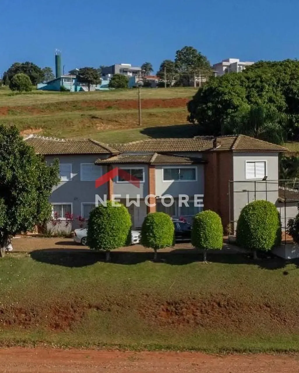 Casa de condomínio em Pardinho - Centro - Pardinho/SP