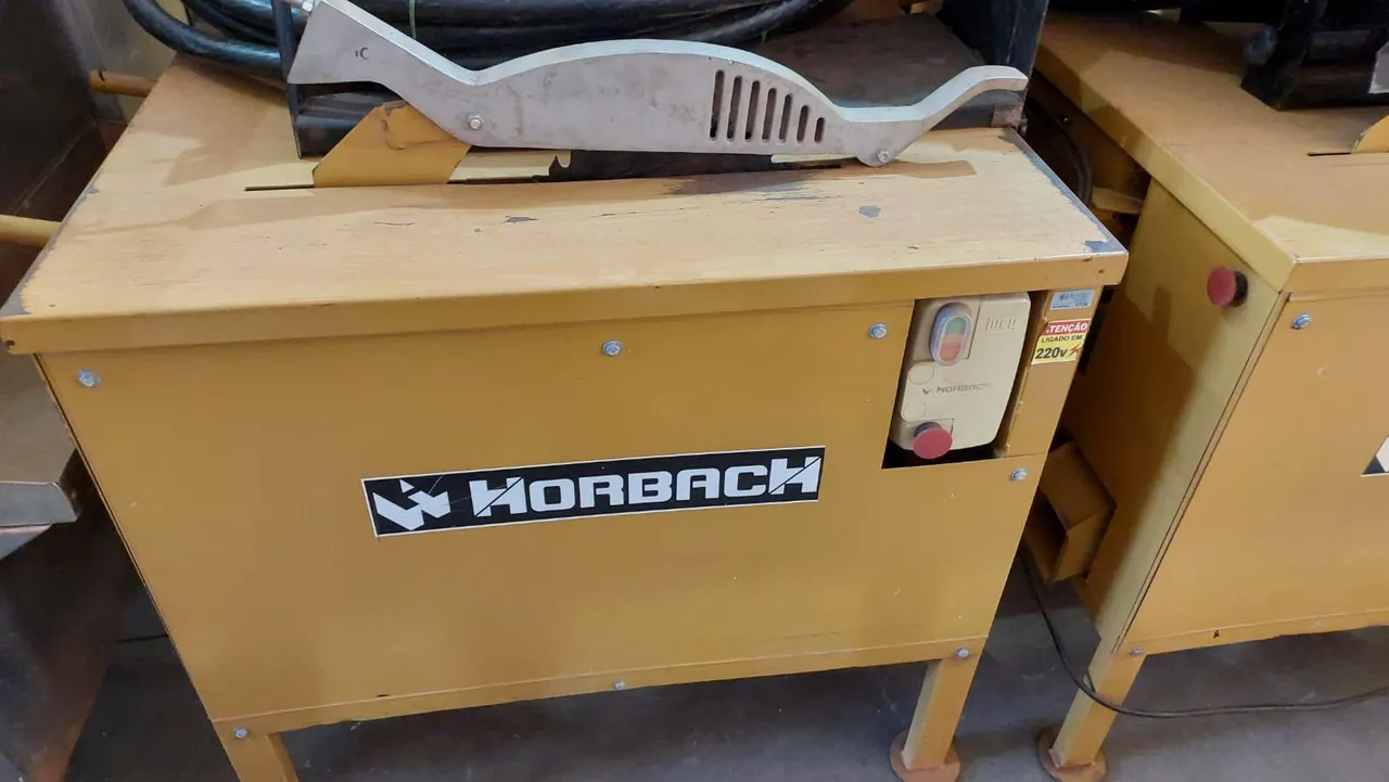 Mesa de Serra Horbach industrial