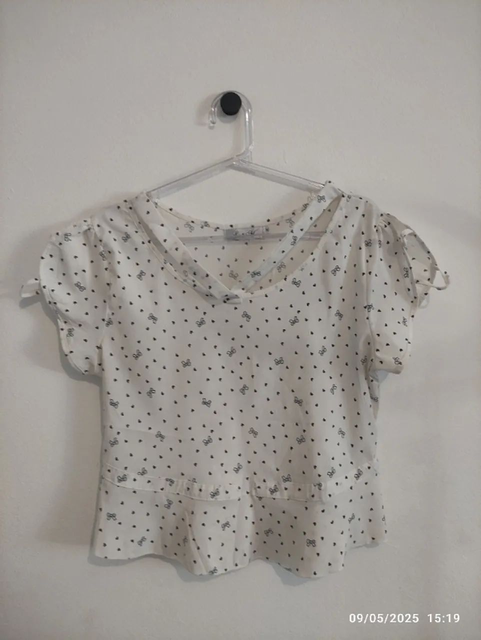 Blusa coraçãozinhos - Foto 2
