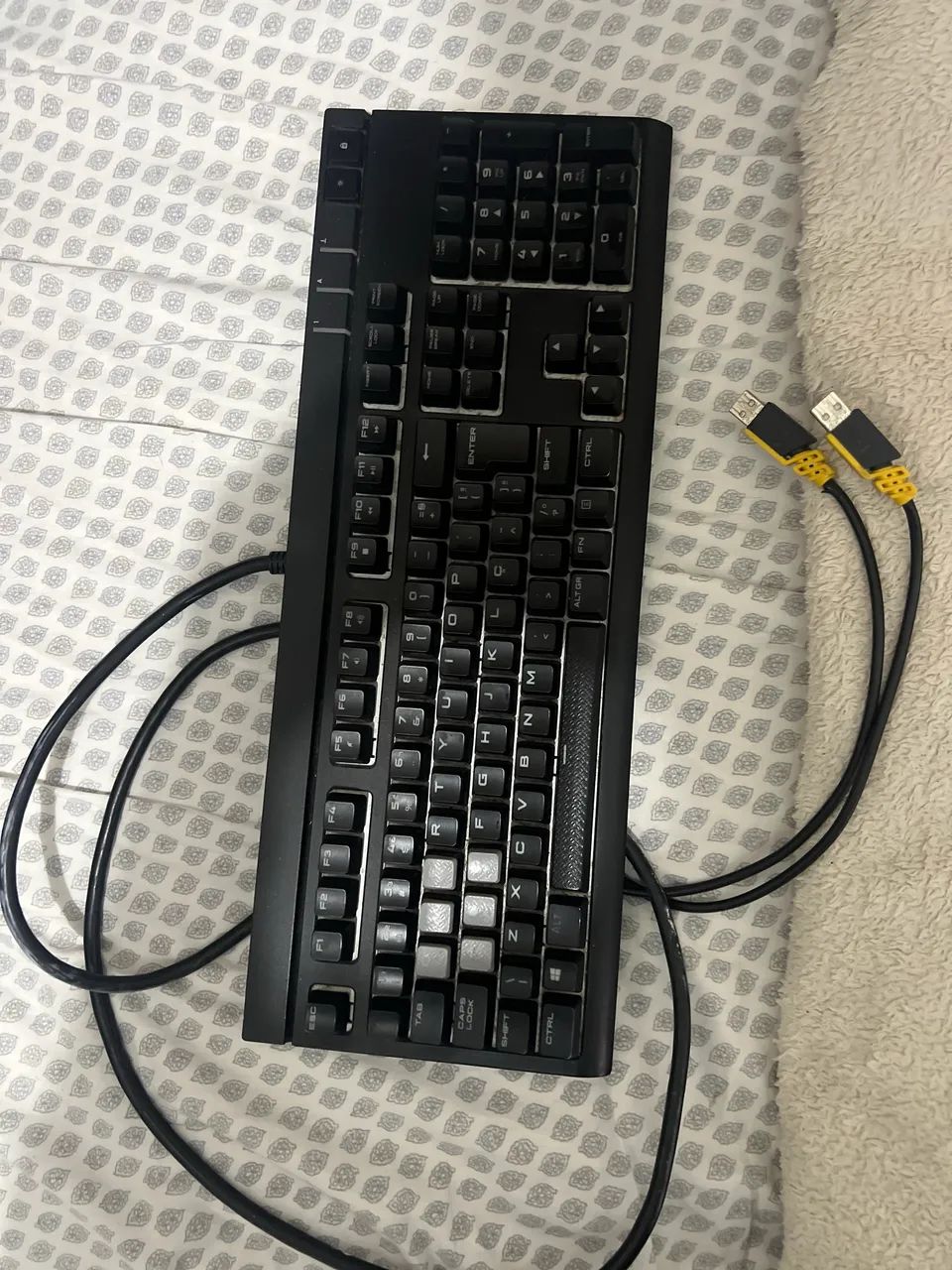 teclado gamer corsair 