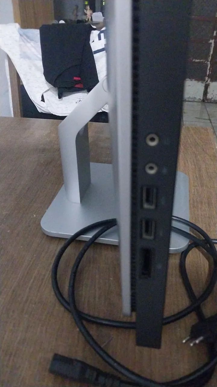 Vendo Dell Inspiron One 2330 com defeito - Foto 5
