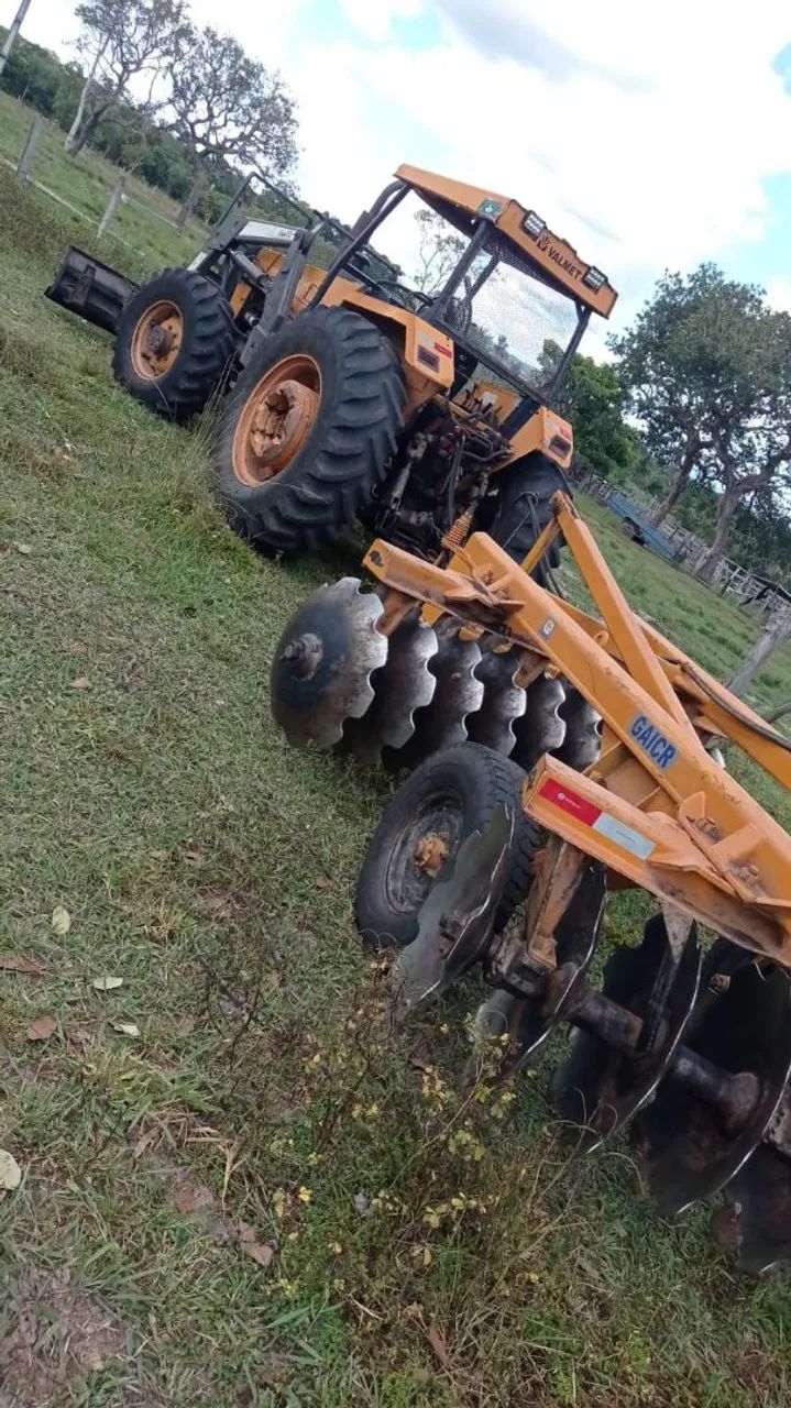 Vendo trator Valmet 1180 falar com Rone * - Foto 2