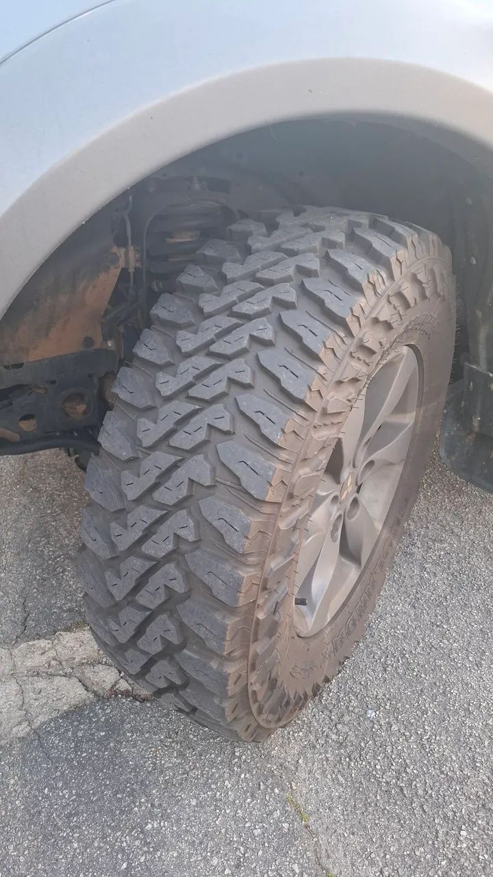 Pneu 265/70r17 - Foto 2