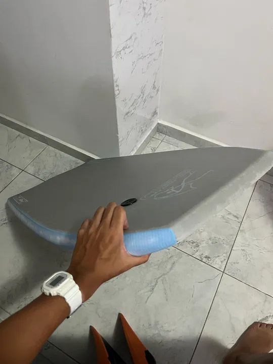 Prancha de Bodyboard e Pé de Pato 