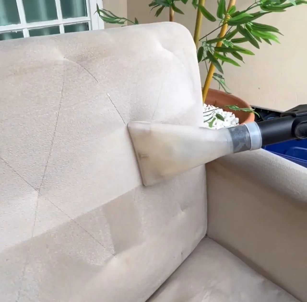 Limpeza de Cama Sofá Cadeira A Qualquer dia e Horário  - Foto 2