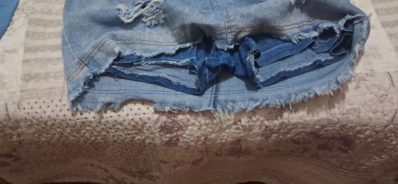 Saia Jeans Destroyed - Estilo e Conforto - Foto 3
