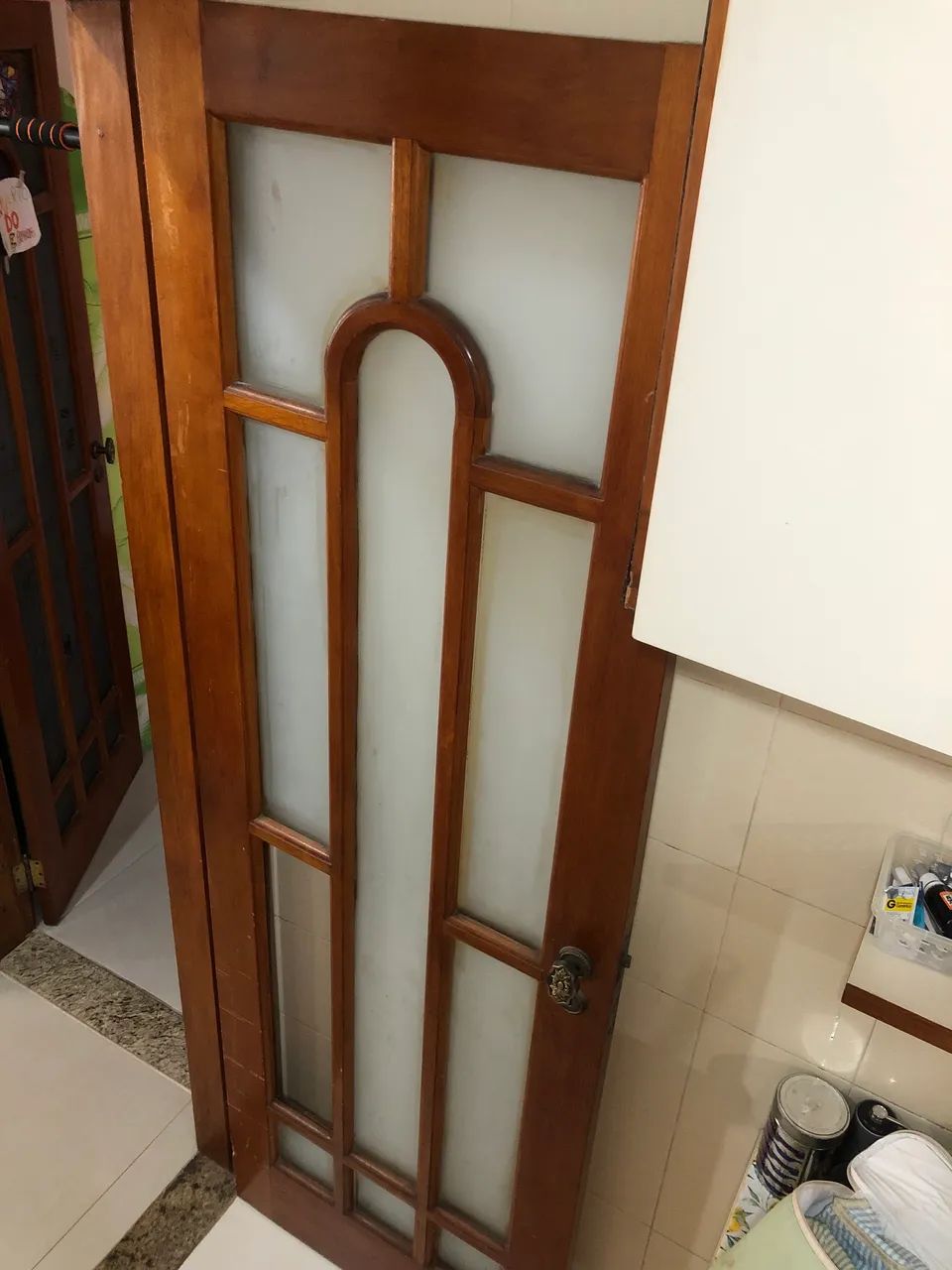 Porta interna 70cm - com vidro e fechadura.