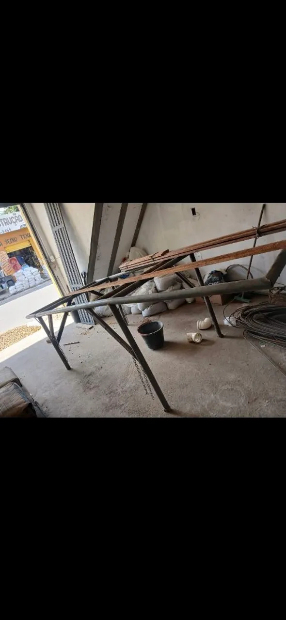 Estrutura metálica para pintura