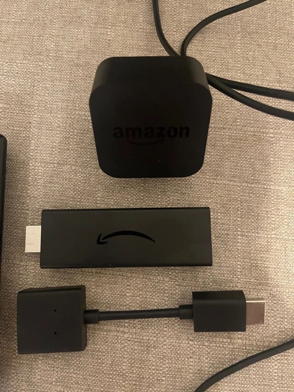 Fire Stick TV Full HD com Controle Remoto por Voz - Foto 2