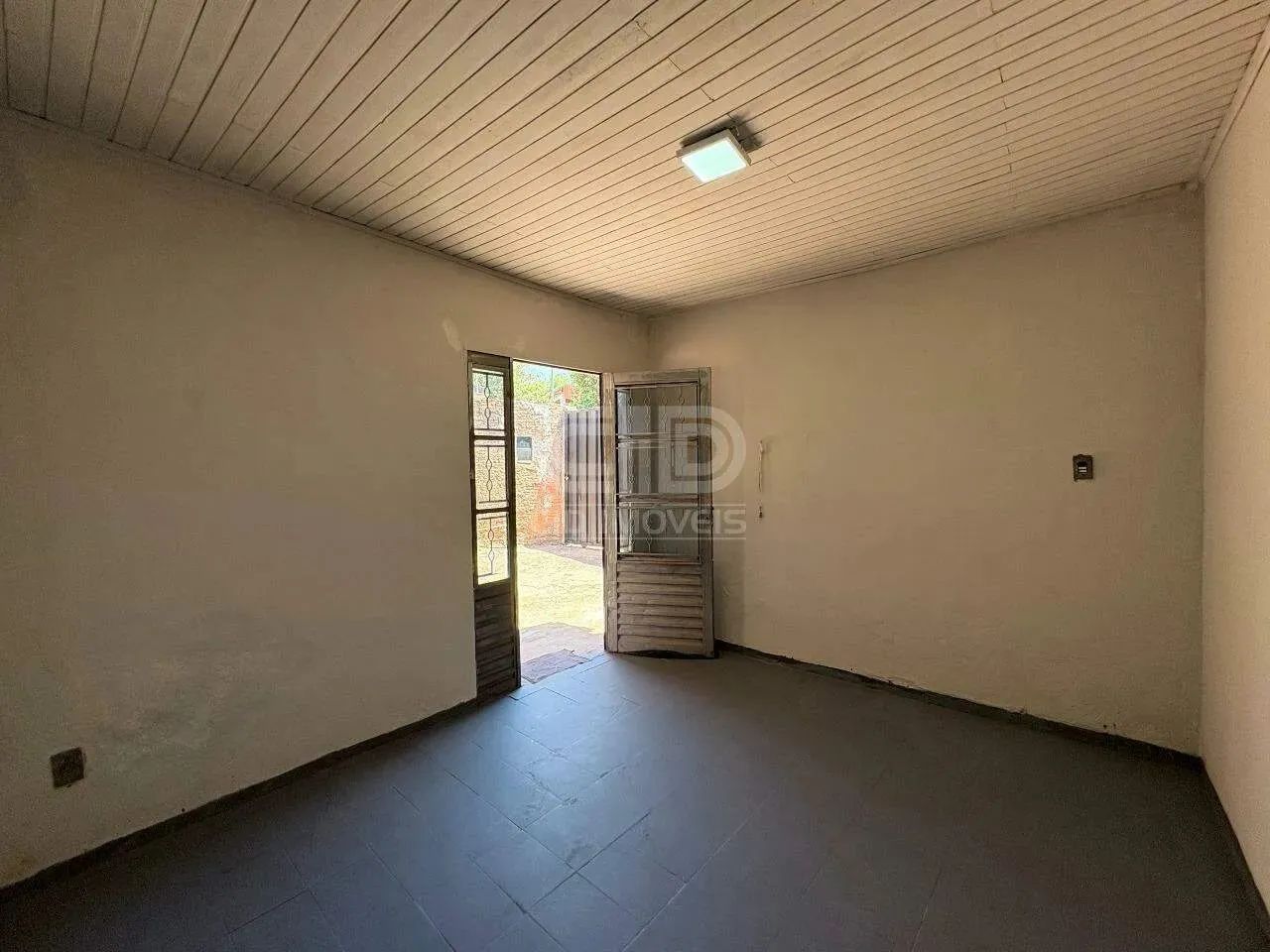 Casa à venda com 2 quartos no Bairro Centro América
